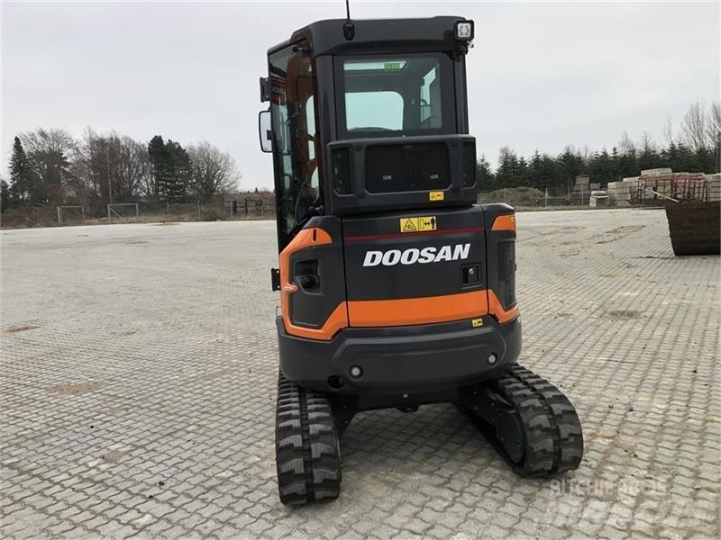 Doosan DX27Z-7 حفارات صغيرة أقل من 7 طن (حفارات صغيرة)