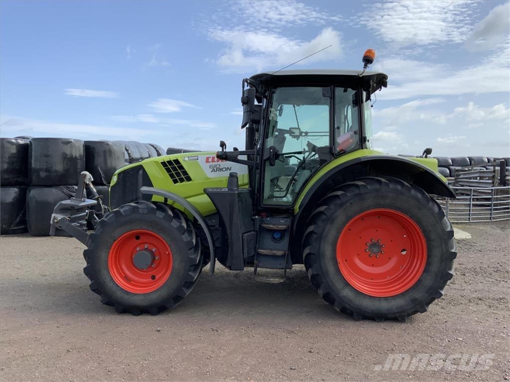 CLAAS ARION 610 الجرارات
