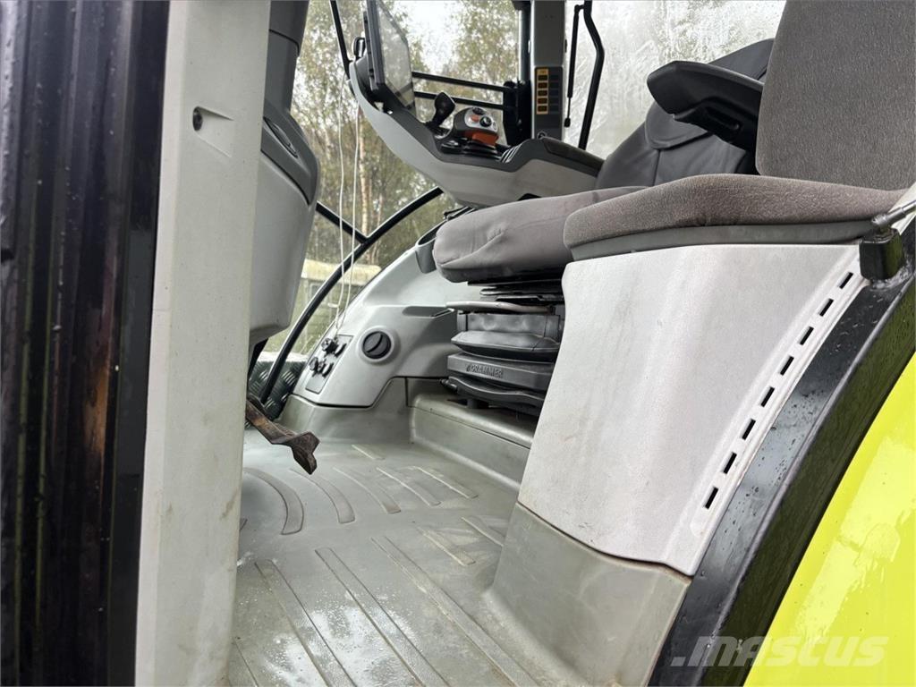 CLAAS ARION 650 الجرارات