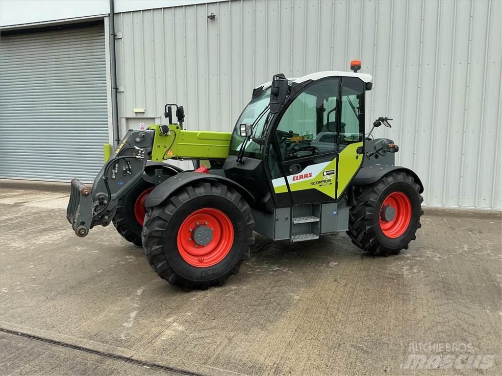 CLAAS SCORPION 736 معدات مناولة لأغراض الزراعة