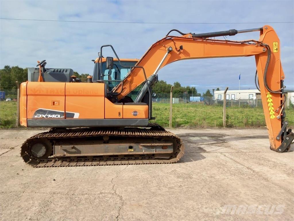 Develon DX140LC-5 ماكينات زراعية أخرى