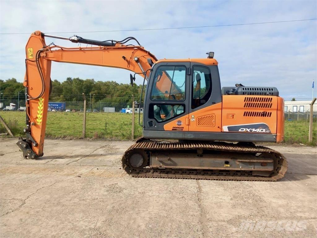 Develon DX140LC-5 ماكينات زراعية أخرى