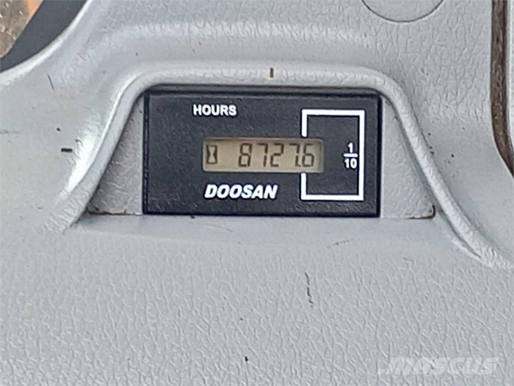 Develon DX140LC-5 ماكينات زراعية أخرى