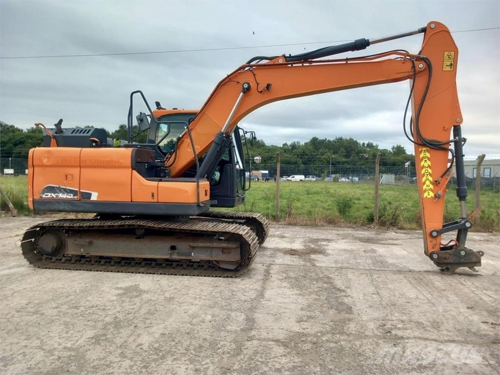 Develon DX140LC-5 ماكينات زراعية أخرى