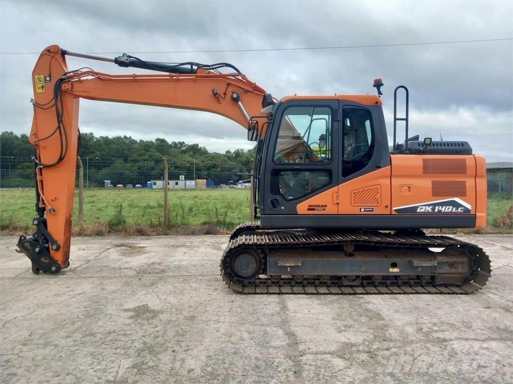 Develon DX140LC-7 ماكينات زراعية أخرى