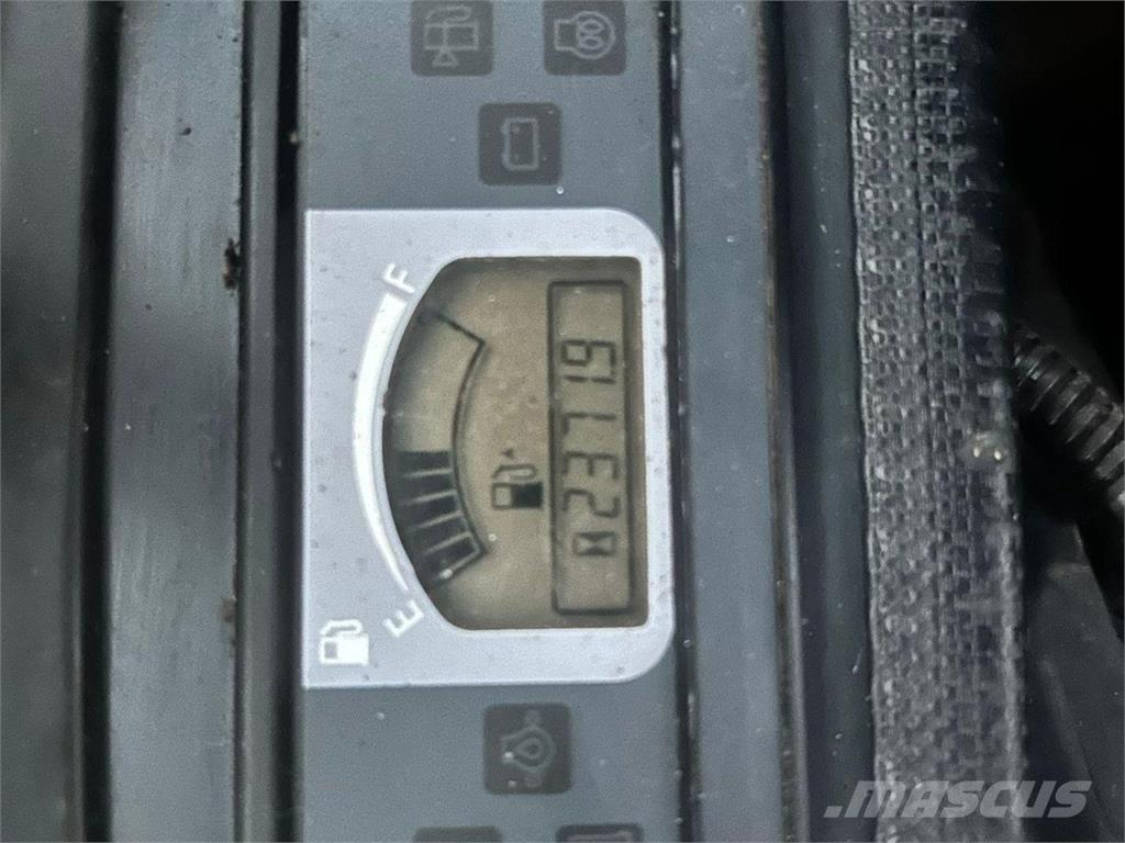 Hitachi ZAXIS 26U ماكينات زراعية - غير ذلك