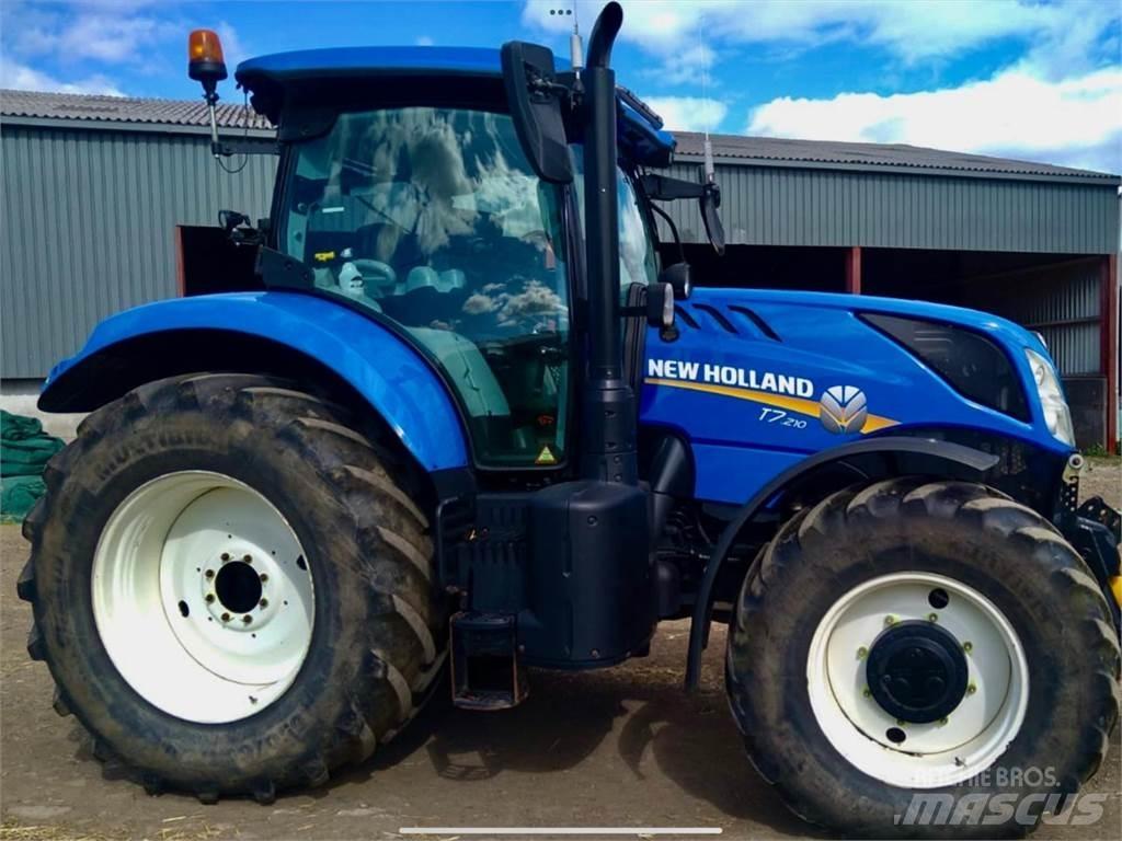 New Holland T7.210 الجرارات