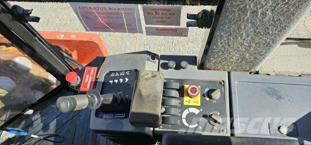 CAT CP 74 Walzenzug / CS شاحنات أخرى