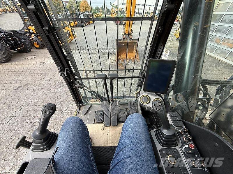 JCB 370X حفارات زحافة