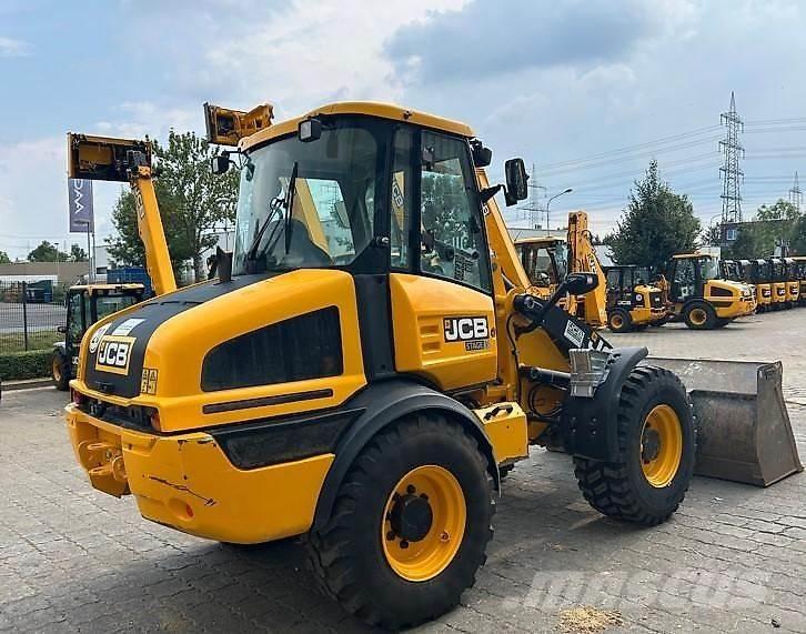 JCB 409 لوادر بعجل