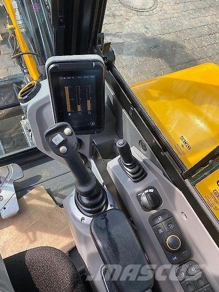 JCB 56Z حفارات زحافة