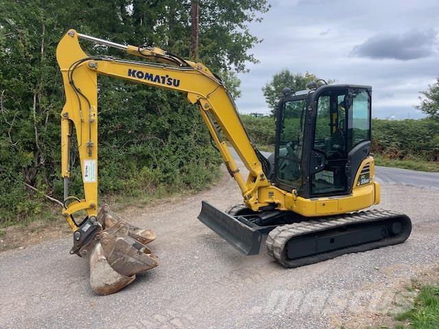 Komatsu PC55 MR-5 حفارات وسط 7 طن - 12 طن