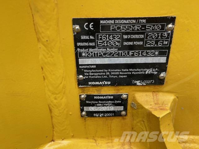Komatsu PC55 MR-5 حفارات وسط 7 طن - 12 طن