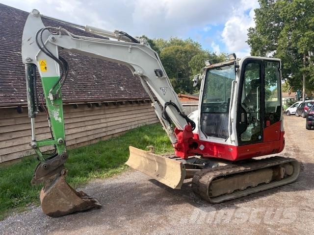 Takeuchi TB260 حفارات وسط 7 طن - 12 طن