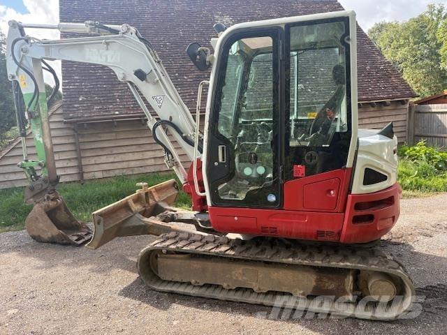 Takeuchi TB260 حفارات وسط 7 طن - 12 طن