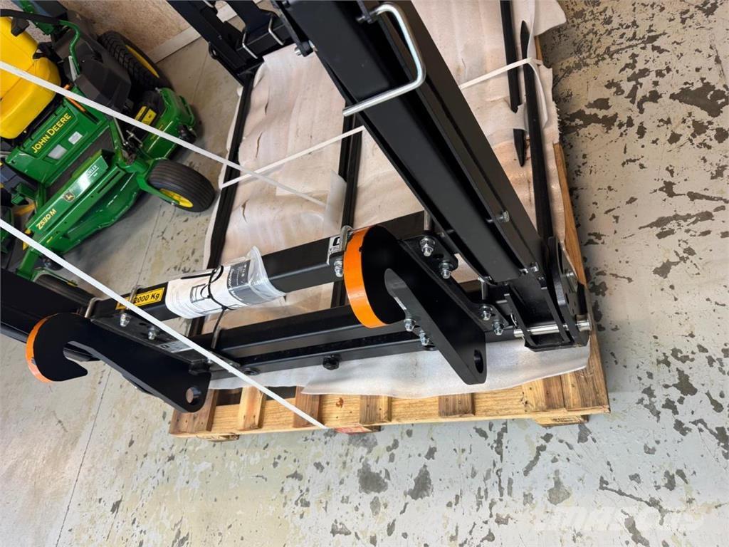 Ålö BALLESPYD لوادر وحفارات أمامية