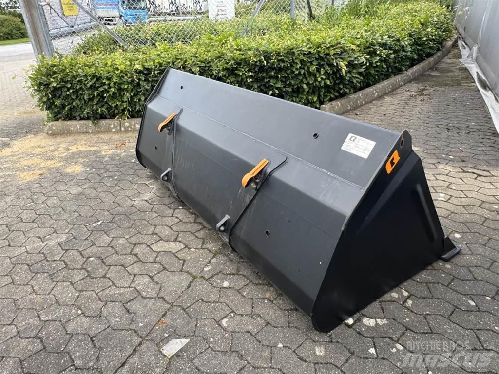 Ålö VL 225 SKOVL لوادر وحفارات أمامية