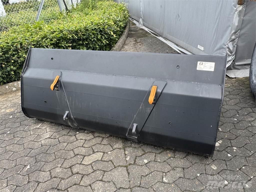 Ålö VL 225 SKOVL لوادر وحفارات أمامية