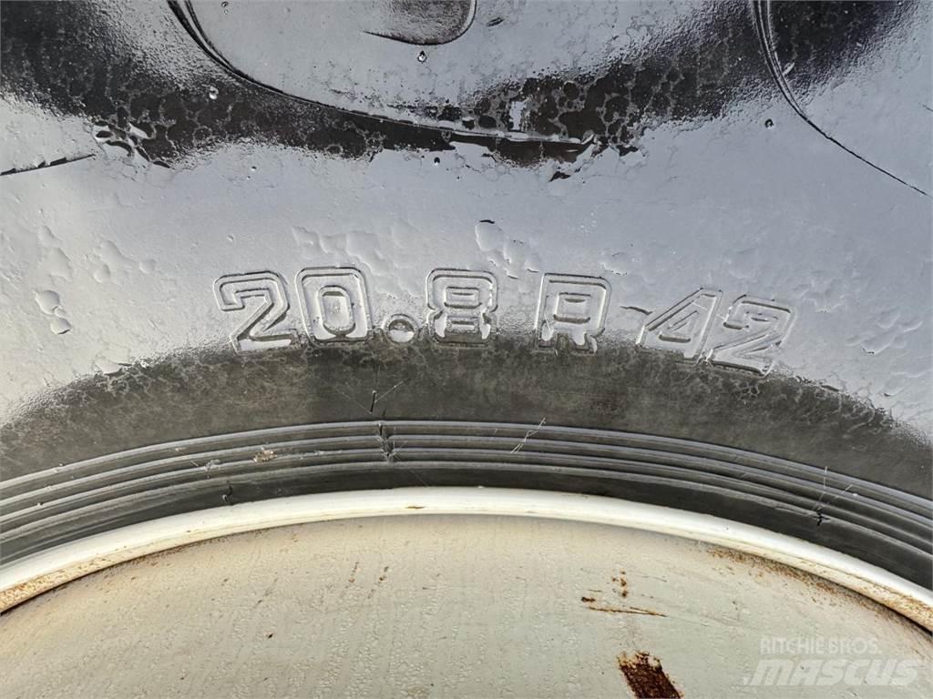 AP 20,8xR42 الإطارات والعجلات والحافات