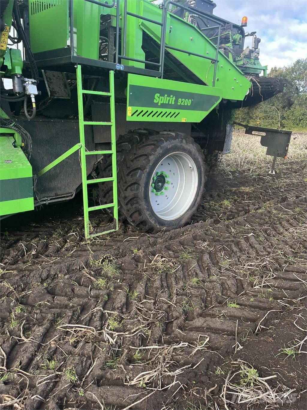 AVR 9200 CR حفارات وحصادات البطاطس