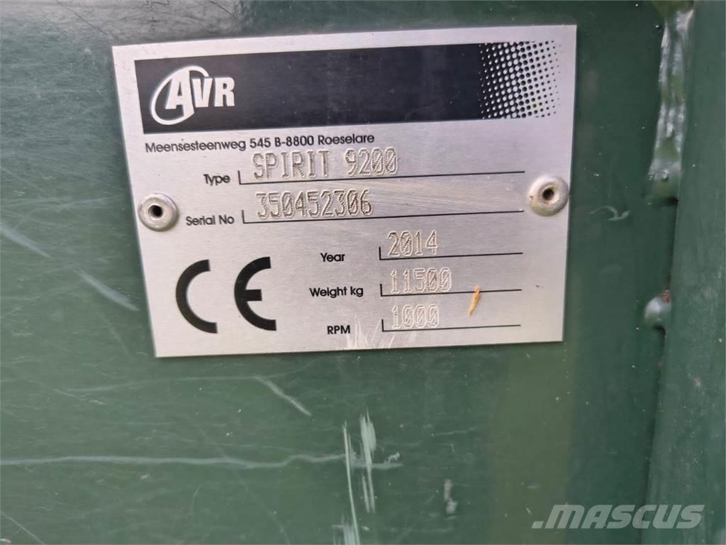 AVR SPIRIT 9200 حفارات وحصادات البطاطس