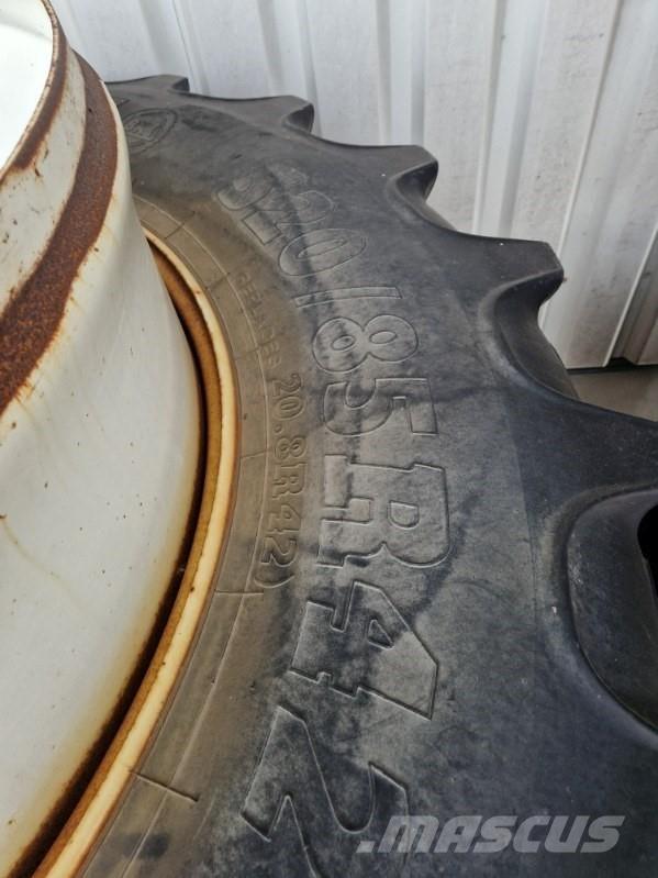 BKT 520/85R42 الإطارات والعجلات والحافات