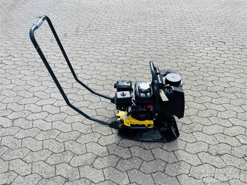 Bomag BP 12/50A W دكاكات أفقية