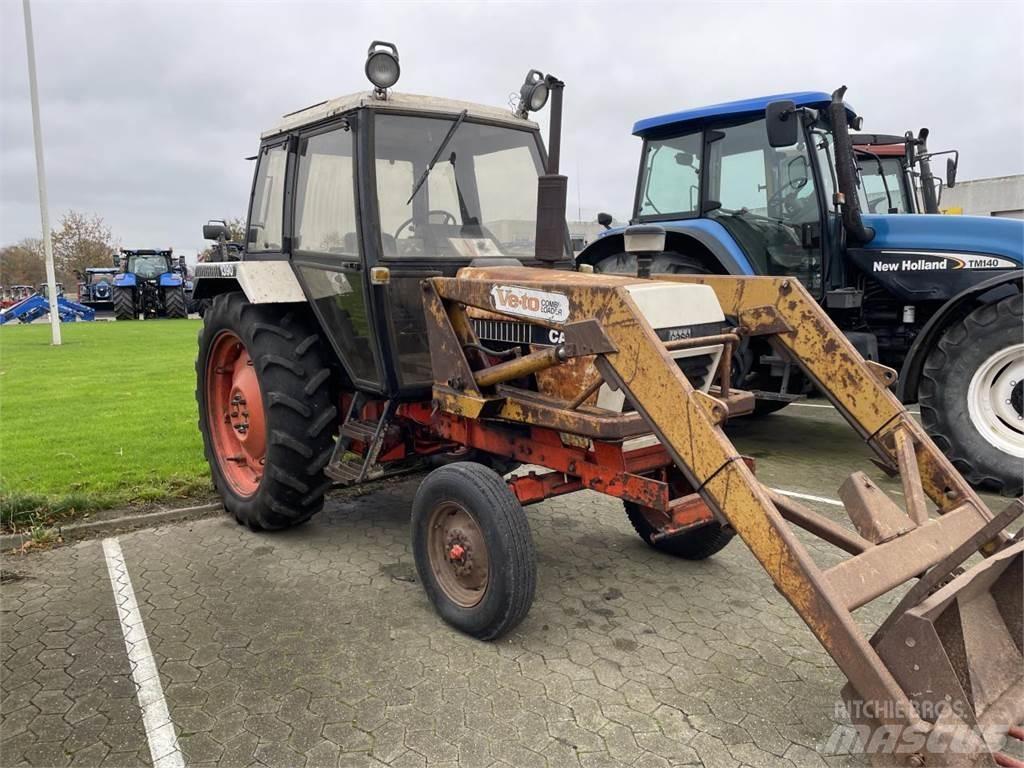 Case IH 1390 الجرارات