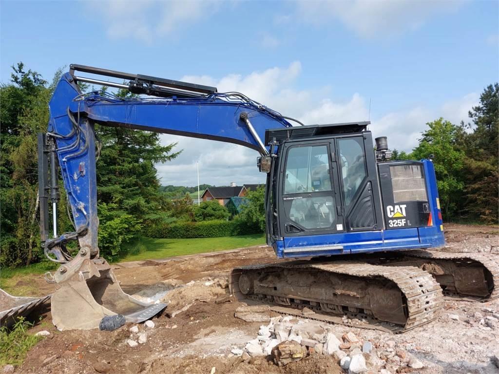 CAT 325F حفارات زحافة