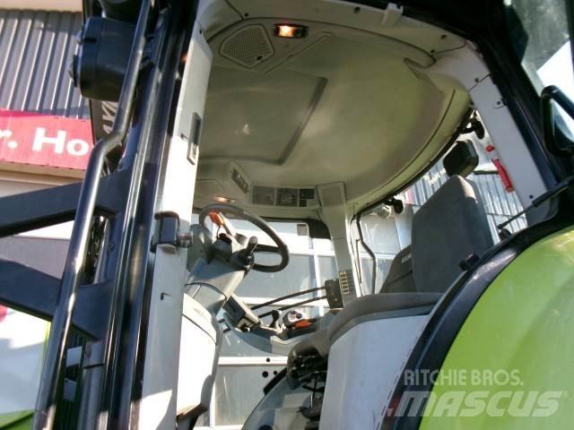 CLAAS AXION 800 الجرارات