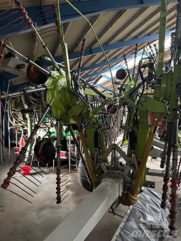 CLAAS LINER 3000 مكابس وميبسات التبن