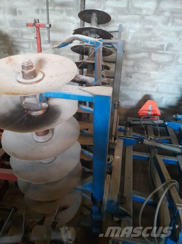 Dal-Bo AXC 4,6M زحافات ساحقة