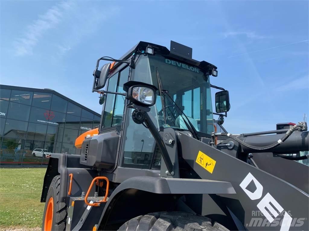 Develon DL250-7 لوادر بعجل
