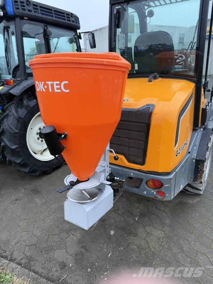 Dk-Tec DR100 معدات نشر الرمال والملح