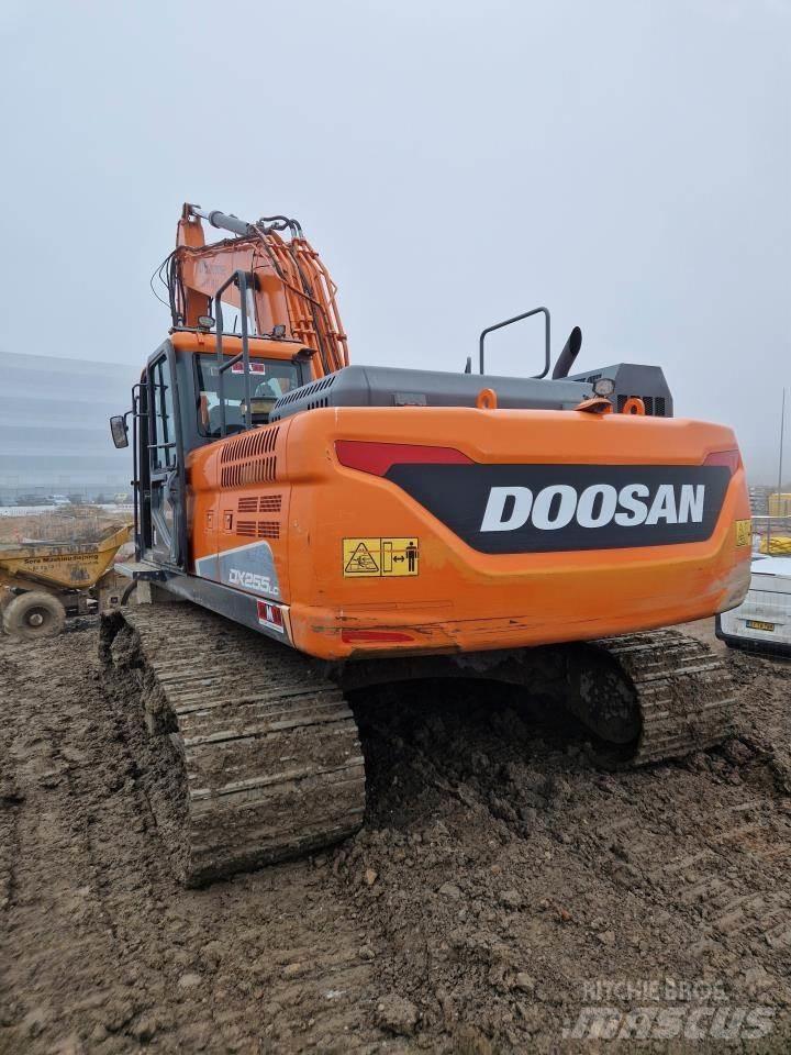 Doosan 255-5 حفارات زحافة