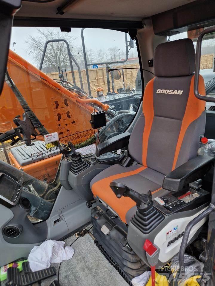 Doosan 255-5 حفارات زحافة