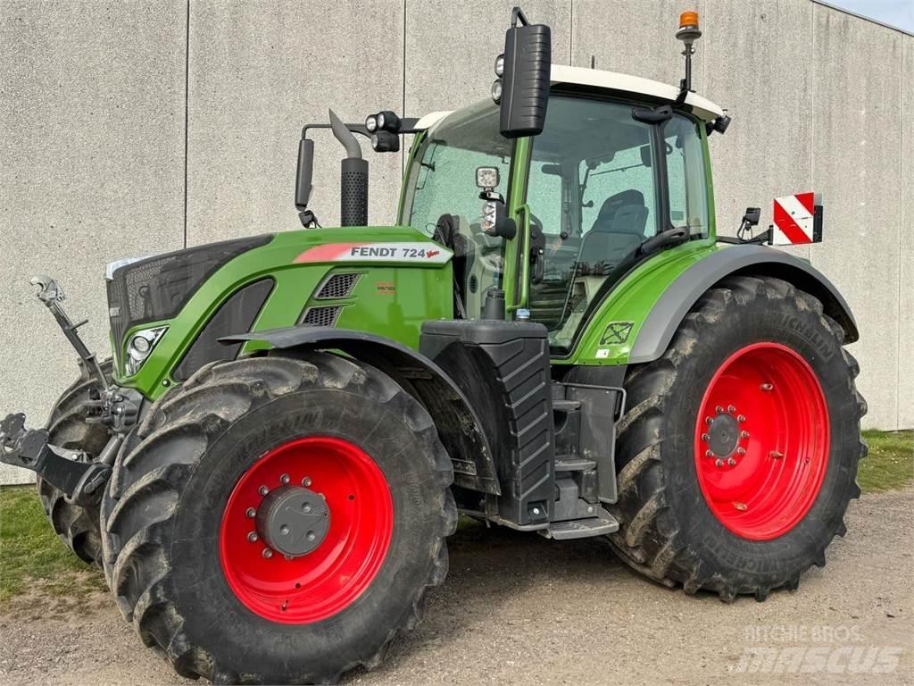 Fendt 724 الجرارات