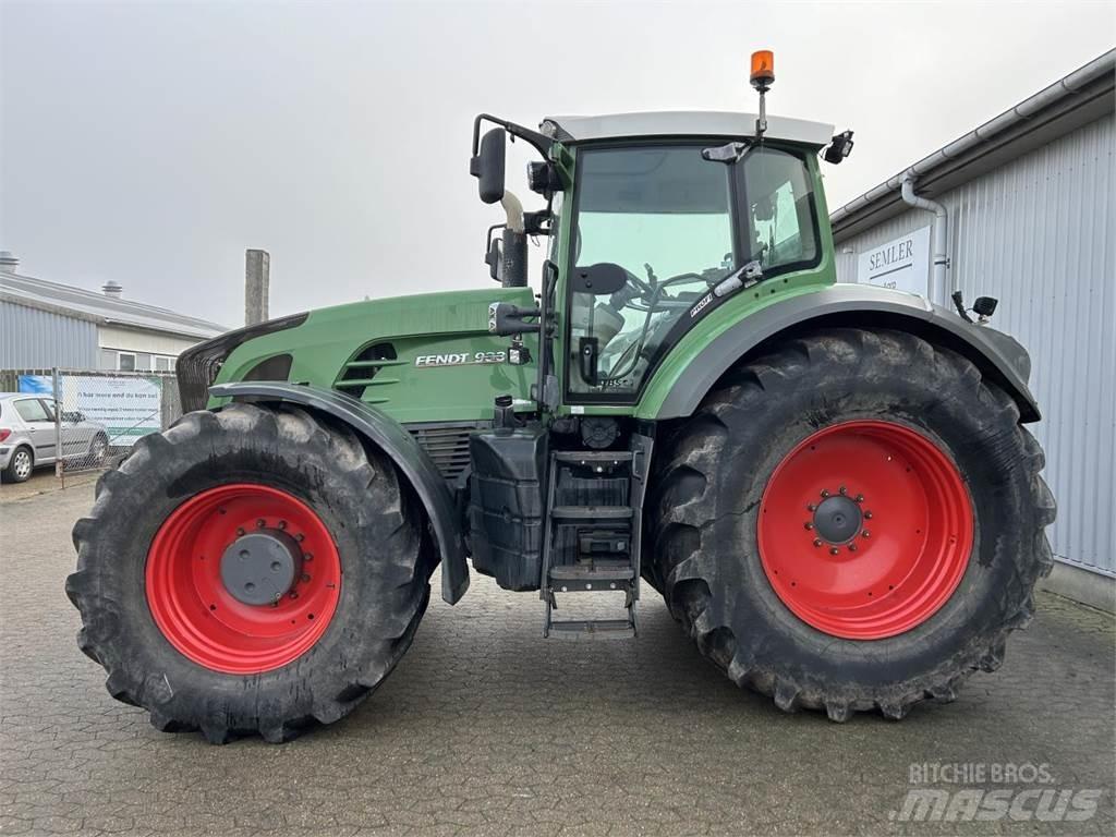 Fendt 933 الجرارات