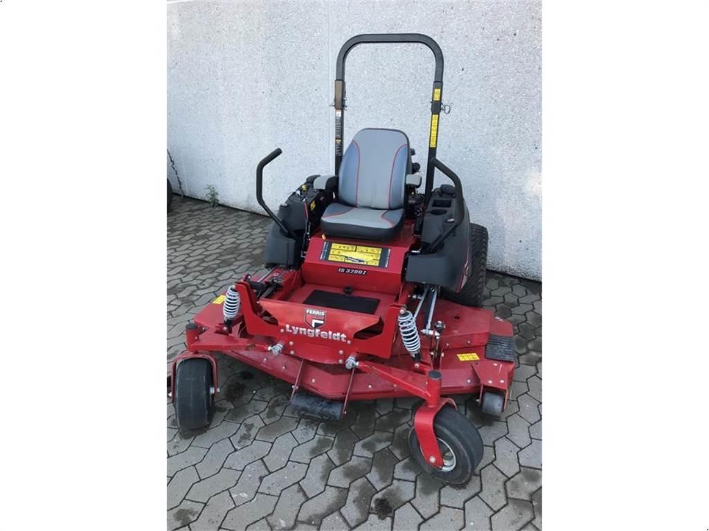 Ferris ZT 3200 جرارات مدمجة