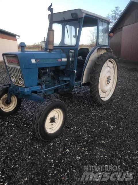 Ford 4000 الجرارات