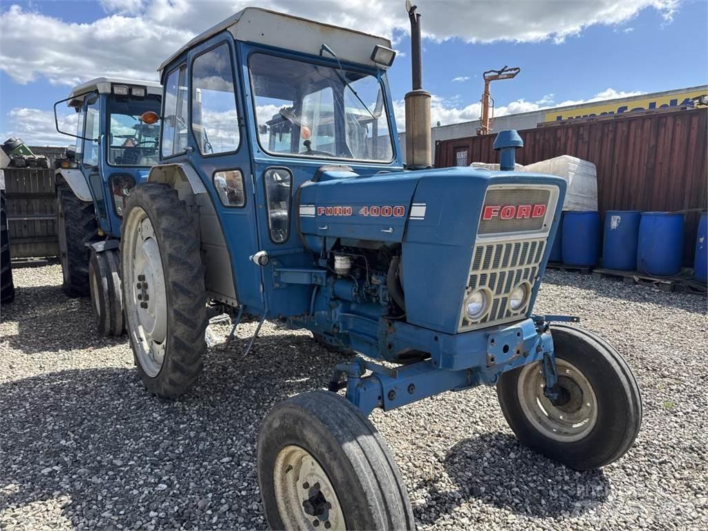 Ford 4000 الجرارات