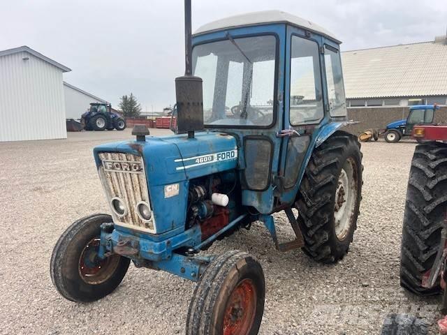 Ford 4600 الجرارات