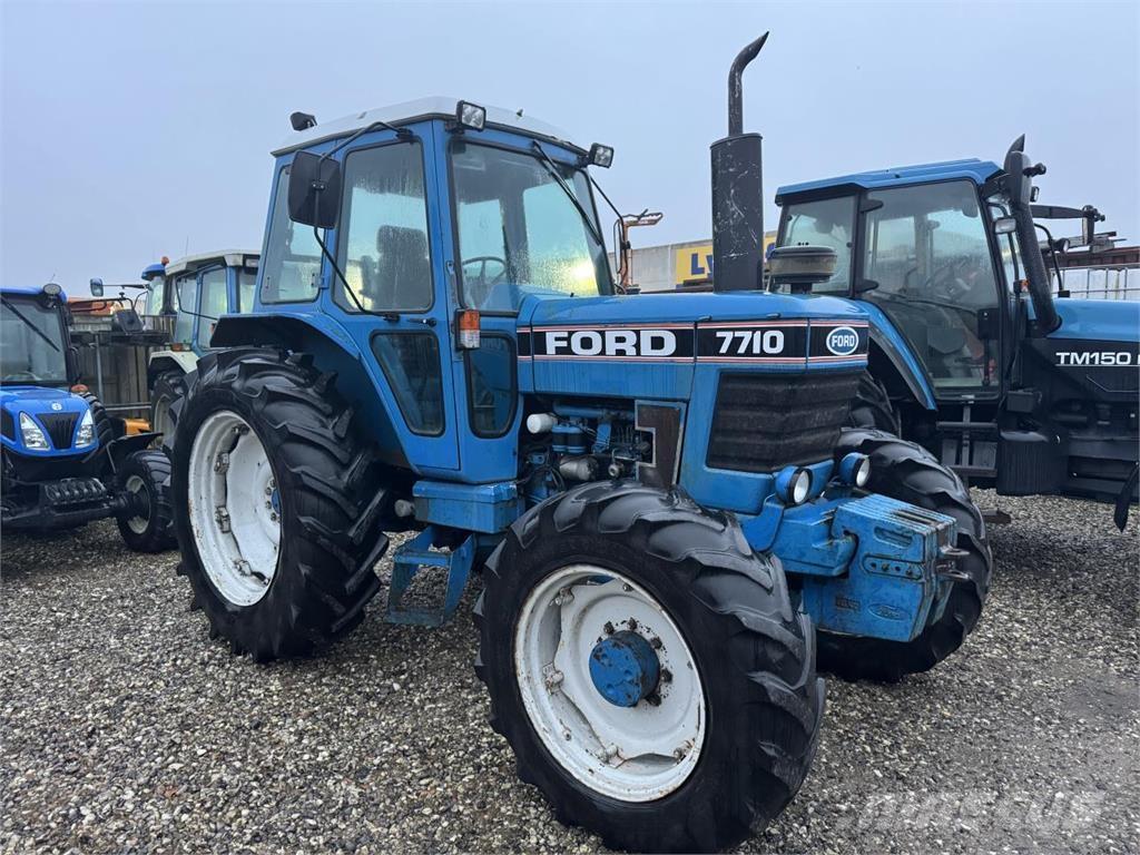 Ford 7710 الجرارات