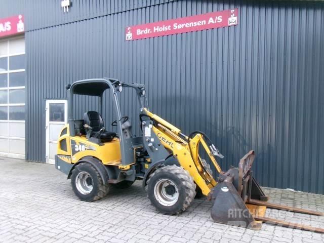Gehl 340 لوادر صغيرة