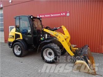 Gehl 650 لوادر صغيرة