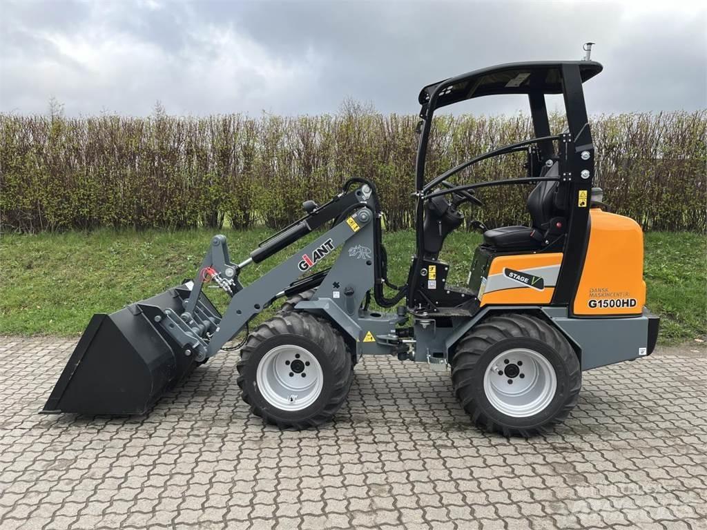 GiANT G1500 لوادر صغيرة