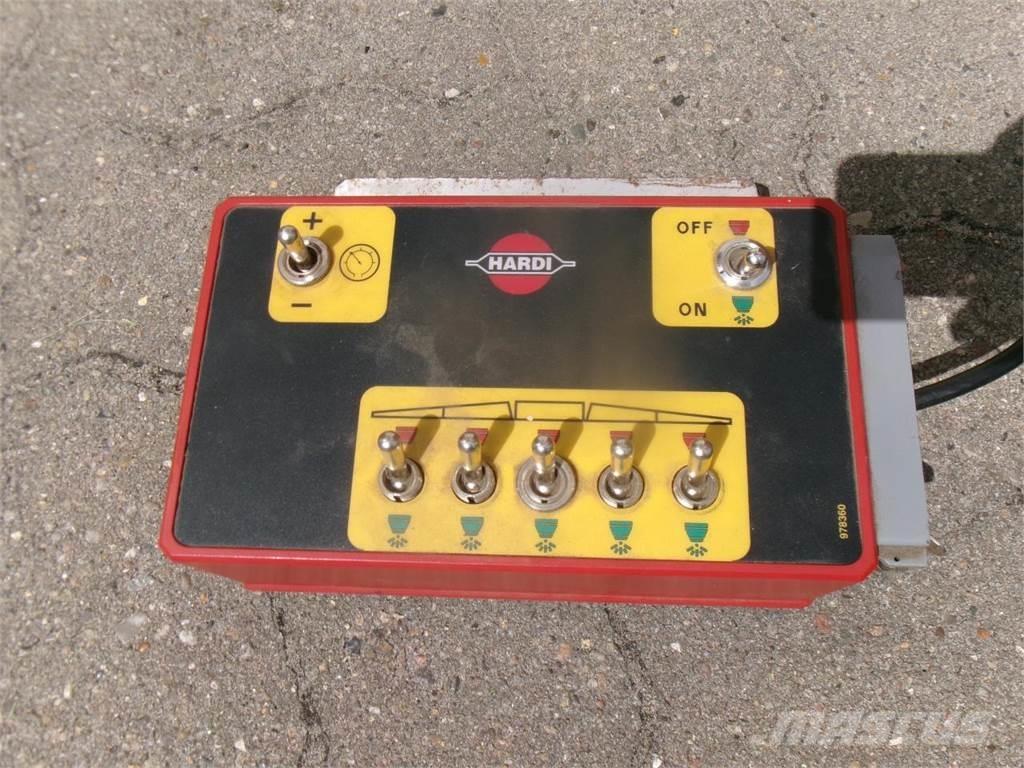 Hardi 1200L 15 M رشاشات محمولة