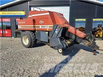 Hesston 4860S محزمات مربعة