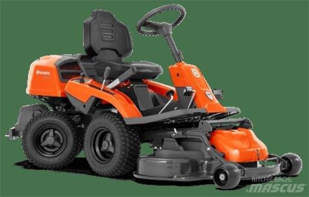 Husqvarna R214TC جرارات مدمجة