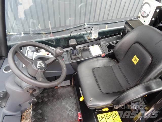 JCB 30D مناولات متداخلة